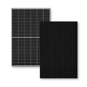 Connect Solar Module für eine Photovoltaikanlage in silber und schwarz